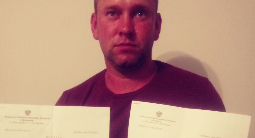 Pomimo zakończonej kwarantanny policja przyjechała na kontrolę, a poradnia odwołała wizytę  