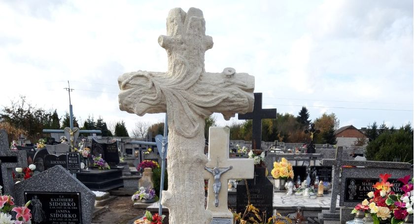 Odnowione zabytkowe nagrobki w Rudołowicach. W tym roku kwesta w innej formie