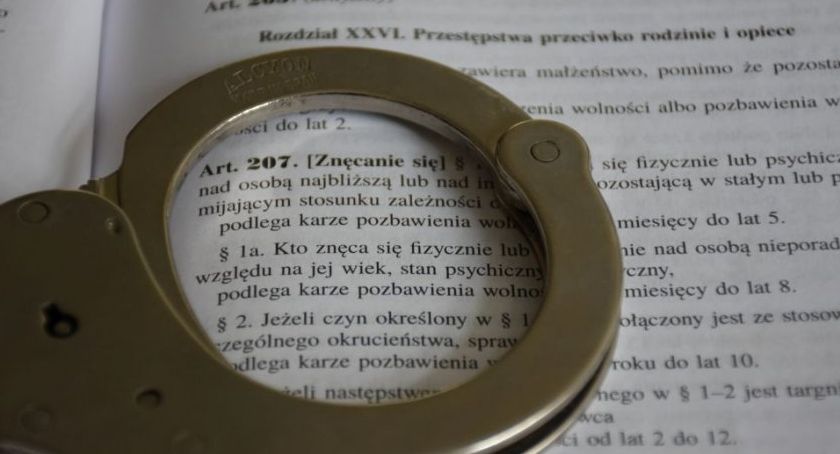 Znęcał się nad rodzicami i siostrą