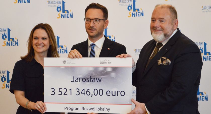 15 mln zł trafi na rozwój Jarosławia z funduszy norweskich - dziś taka informacje przekazał wiceminister Waldemar Buda