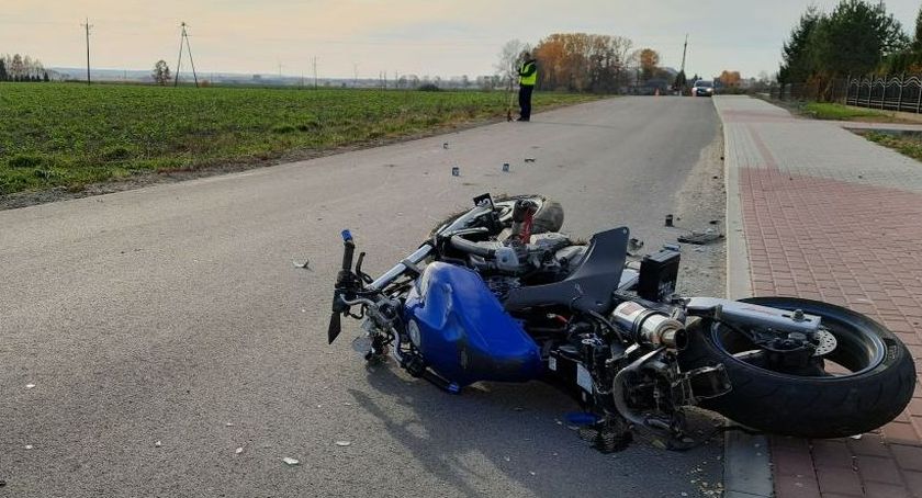 Wypadek w Sośnicy. Motocyklista trafił do szpitala 