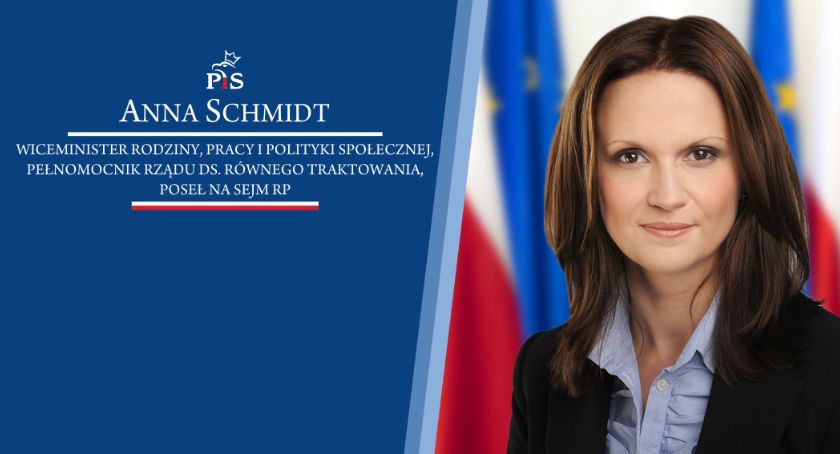 Wiceminister rodziny i polityki społecznej, poseł Anna Schmidt