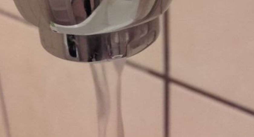 Woda w gminie Roźwienica zdatna do spożycia tylko po przegotowaniu. Wykryto bakterie coli