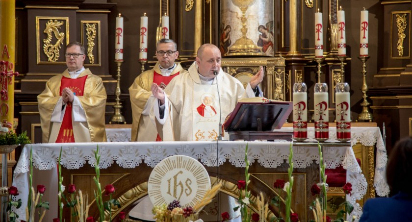 Jubileusz proboszcza parafii św. Wawrzyńca w Radymnie. 30-lecie kapłaństwa księdza Grzegorza Kowalczyka