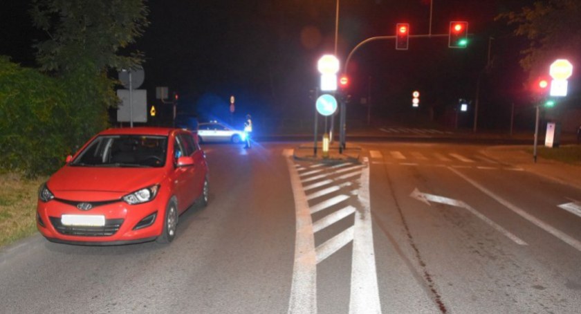 16-latka potrącona na przejściu dla pieszych 