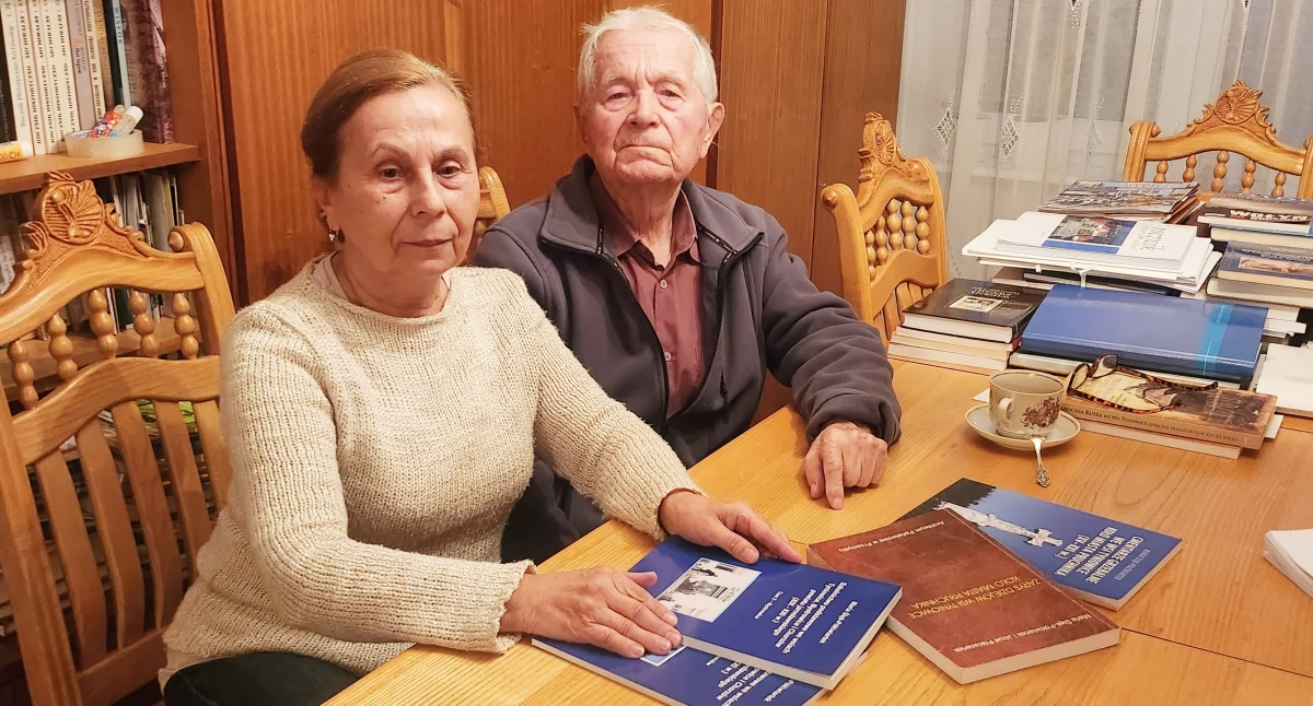 Historia, Maria Ślęk Półćwiartek Pokochała Tyniowice szkołę swoich książkach oddaje hołd Dzięki książkom przetrwają dzieje ziemi - zdjęcie, fotografia