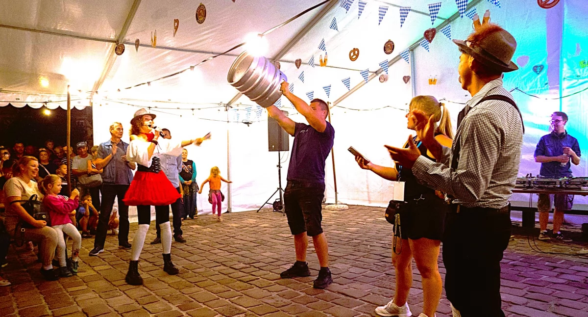 Imprezy, Oktoberfest Jarosławiu (ZDJĘCIA) - zdjęcie, fotografia