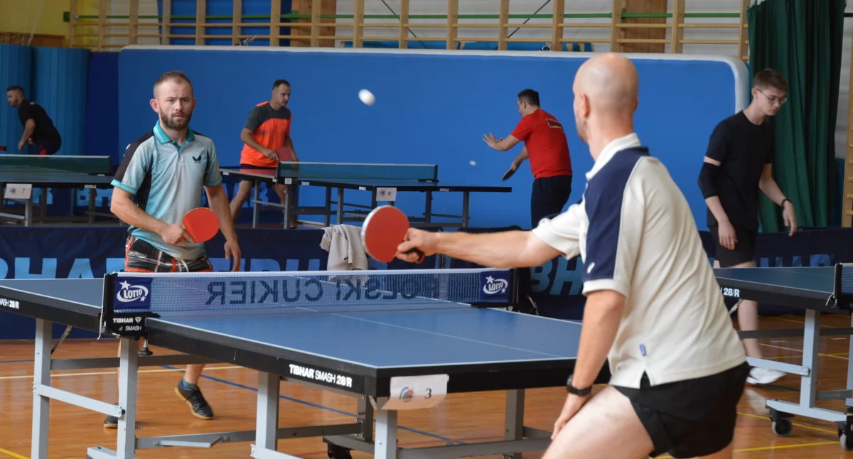 Trwa Amatorski Turniej Tenisa Stołowego o Puchar Ekspresu Jarosławskiego (ZDJĘCIA, WIDEO)