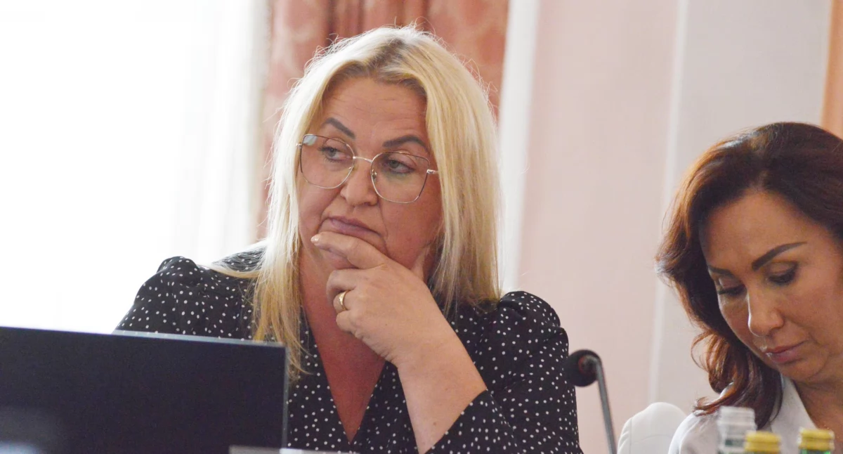 Na zdjęciu radna Agnieszka Wywrót, żona dyrektor Centrum Kultury i Promocji  Jarosławiu. Fot. Ewa Kłak-Zarzecka