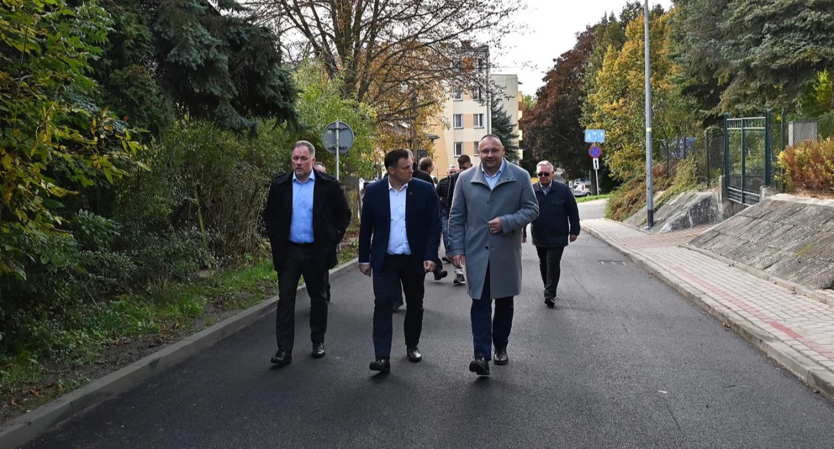 Samorząd, Konfederacka Dąbrowskiego Jarosławiu remoncie - zdjęcie, fotografia