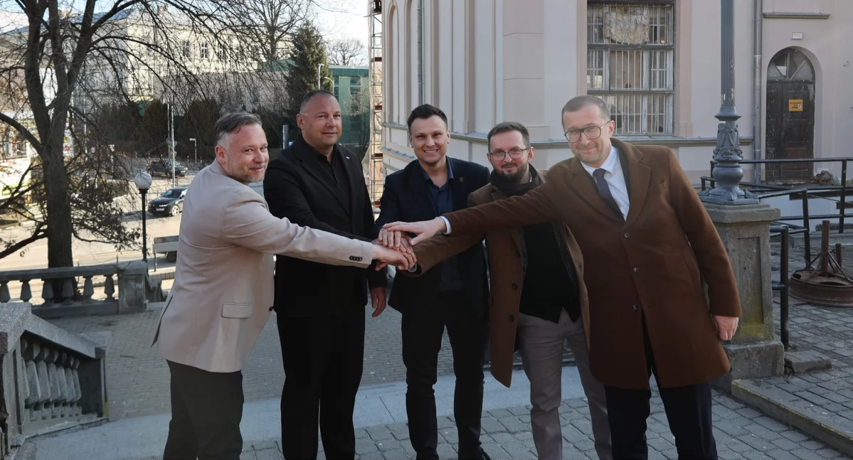 Artykuły Partnera, Jarosław sięga miliony Kluczowym etapem zawarte partnerstwo - zdjęcie, fotografia