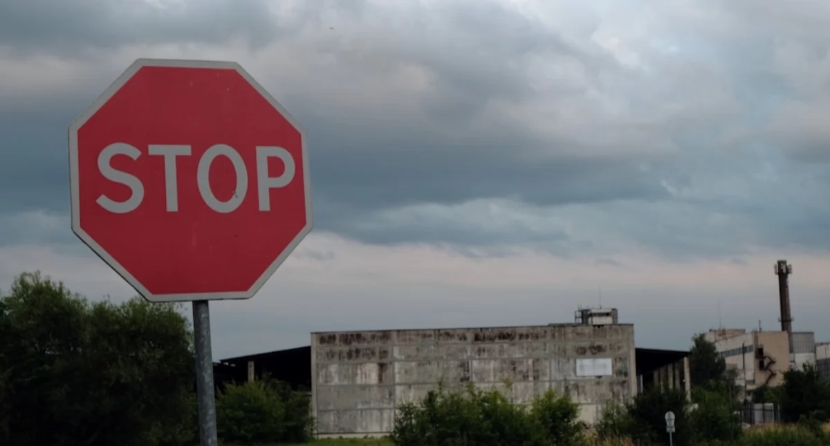 Biznes, Kierowcy Jarosławia lokalnych drogach zawracanie szkody dziurach jezdni - zdjęcie, fotografia