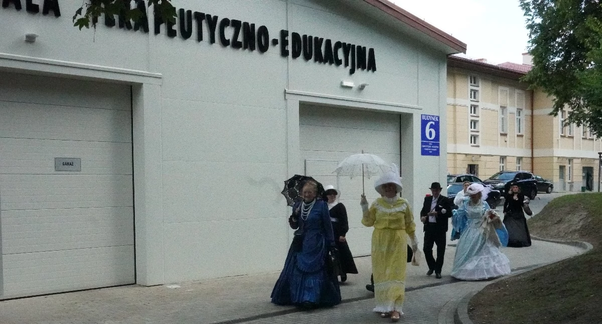 Zdrowie, Otwarcie terapeutyczno edukacyjnej szpitalu psychiatrycznym Jarosławiu - zdjęcie, fotografia