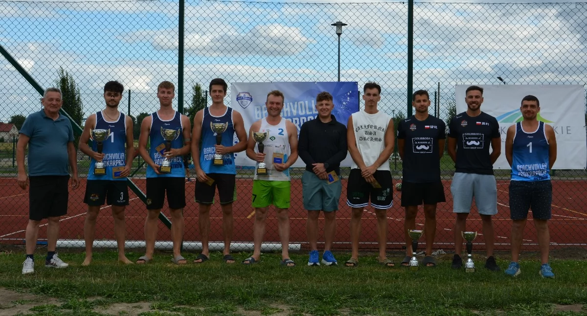 Siatkówka, Pierwszy turniej Beach Volley Podkarpacie odbył Ostrowie - zdjęcie, fotografia