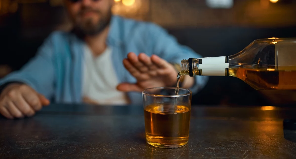 Zdrowie, Objawy odstawienne alkoholu kiedy trzeba reagować - zdjęcie, fotografia