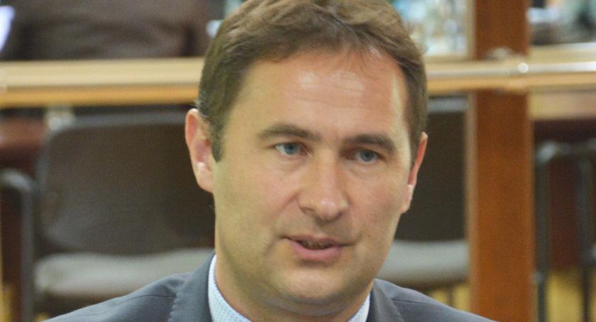 Dwie kadencje wójtów i burmistrzów - kto jest za?