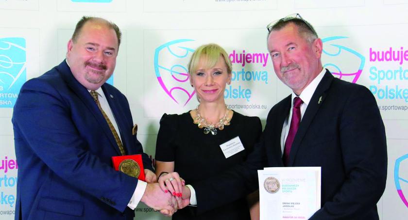 Burmistrz kupił sobie medal