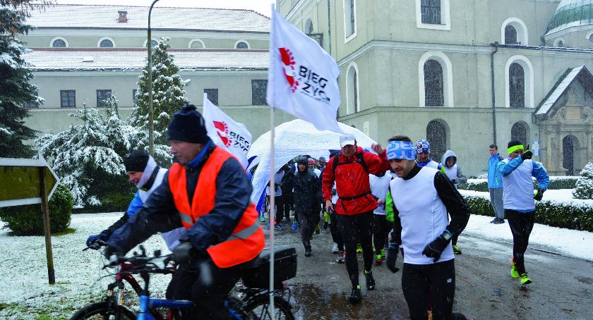 Z jarosławskiego opactwa biegną do Przemyśla w Biegu dla Życie