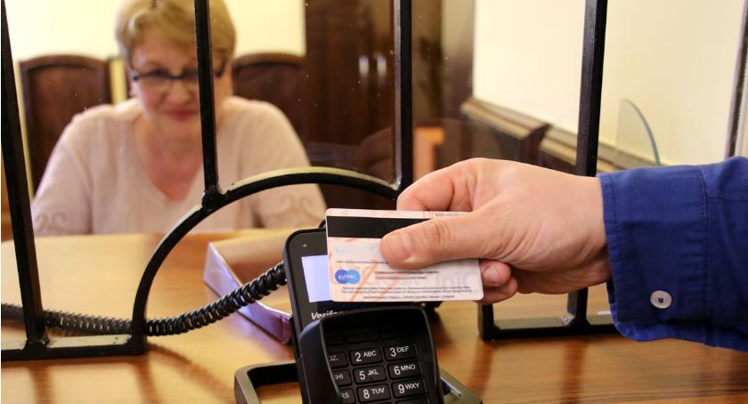 W urzędzie miasta można zapłacić kartą