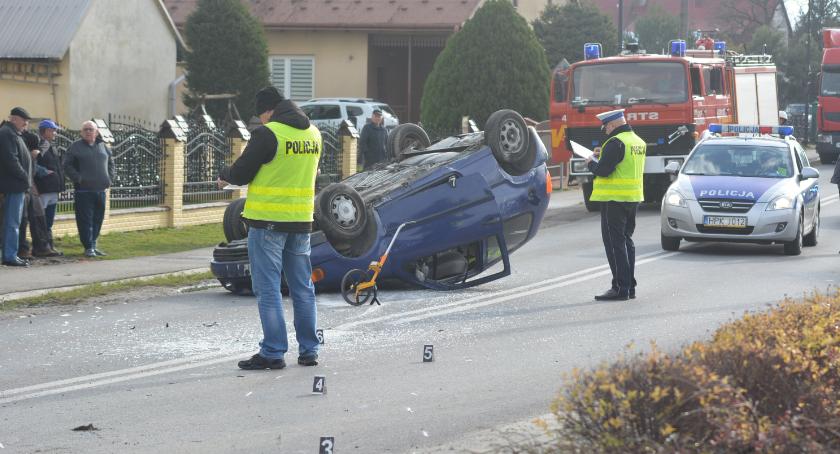 Volkswagen dachował w Szówsku 