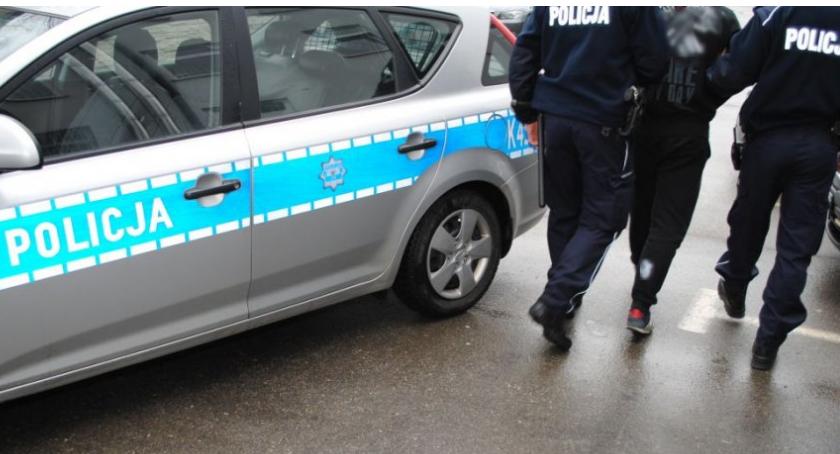 Odpalili race, staną przed sądem