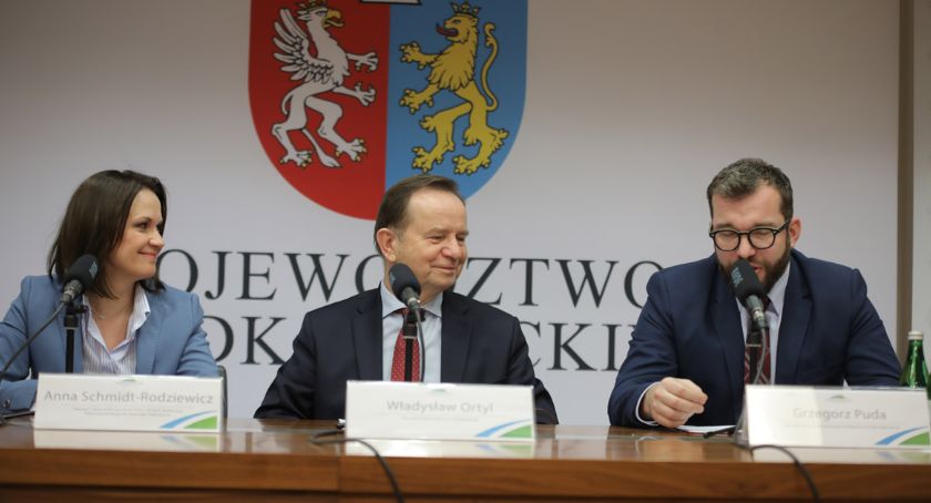 Umowa na wykonanie projektu mostu na Sanie podpisana 