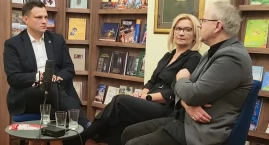 Zdjęcie dotyczy: Na co pójdą miliony z funduszu szwajcarskiego, czy koalicja trzeszczy, ilu uczniów zrezygnowało z edukacji zdrowotnej, o tym i innych sprawach rozmawiamy z burmistrzem Jarosławia Marcinem Nazarewiczem 