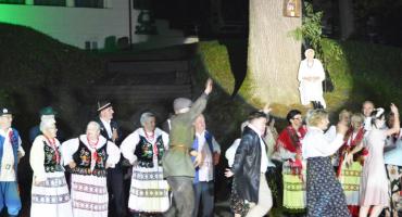 Dziś do Ciebie przyjść nie mogę - widowisko ściągnęło tłumy widzów do Zarzecza