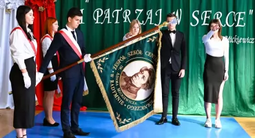   Nowy sztandar dla Centrum Kształcenia Rolniczego im. Adama Mickiewicza w Radymnie 