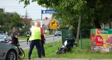 Zderzenie motocykla z hyundaiem w Wiązownicy. Motocyklista trafił do szpitala