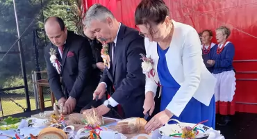 Dziękowali rolnikom za ich pracę. Dożynki gminy Pawłosiów w Wierzbnej (ZDJĘCIA, WIDEO) 