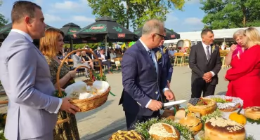 Rolnicy z gminy Sieniawa Święto Plonów obchodzili w tym roku w Dybkowie