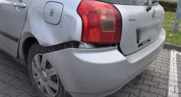 Zderzenie na Pruchnickiej. 64-latka trafiła do szpitala 