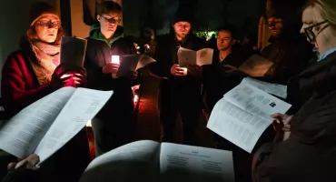 Śpiew rozbrzmiewał na Starym Cmentarzu w Jarosławiu (ZDJĘCIA, WIDEO)