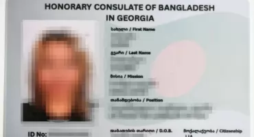 Posłużyła się nieprawdziwą kartą dyplomatyczną