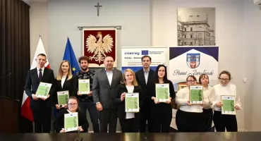 Zwycięska Drużyna Zero Waste z OSW im. Jana Pawła II gościła u starosty jarosławskiego 
