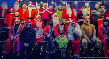 Trwa Jarmark Bożonarodzeniowy w Jarosławiu. Rynek tętni życiem (ZDĘCIA) 