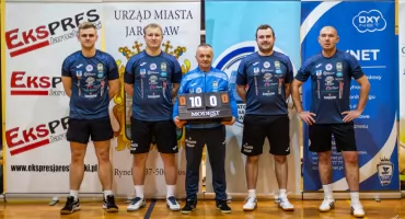 Lider nie zawodzi. Kolejne miażdżące zwycięstwo AKTS Amator