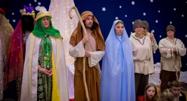 Jasełka i Kiermasz Bożonarodzeniowy w szkole Podstawowej w Cieszacinie Wielkim (ZDJĘCIA) 