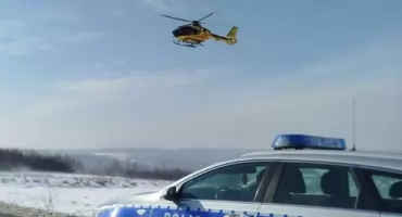 Zjechała autem do rowu, w pojeździe było niemowlę. Na miejsce skierowano śmigłowiec LPR 