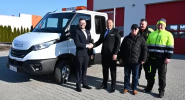 Nowy samochód Powiatowego Zarządu Dróg w Jarosławiu