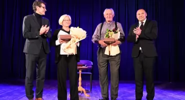 Medale „Ratującym Życie” dla  śp. Jadwigi Laski i Tomasza Krupy. Odznaczenia odebrali ich potomni. Uroczystość w Jarosławiu (ZDJĘCIA) 