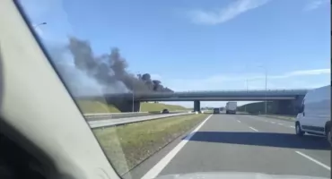 Pożar samochodu na zjeździe Jarosław-Zachód z autostrady