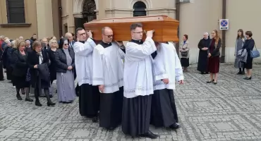 Trwają uroczystości pogrzebowe abp. Józefa Michalika (ZDJĘCIA, WIDEO) 