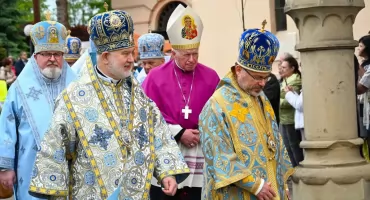 Zwierzchnik Kościoła greckokatolickiego patriarcha Światosław przewodniczył liturgii podczas pielgrzymki do cudownej ikony Brama Miłosierdzia w cerkwi w Jarosławiu