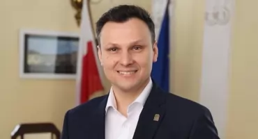 Rada Miasta Jarosławia udzieliła wotum zaufania i absolutorium burmistrzowi Marcinowi Nazarewiczowi 