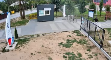 18-latek zdewastował skrzynki elektryczne i kosze no odpady na ZEK-u w Radymnie