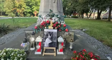 Żałoba w Jarosławiu po ataku nożownika na księży i wiernych w opactwie. Jutro marsz z Rynku na miejsce zdarzenia