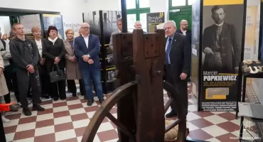 Słynęli z produkcji lin. W Radymnie otwarto Izbę Pamięci Powroźnictwa